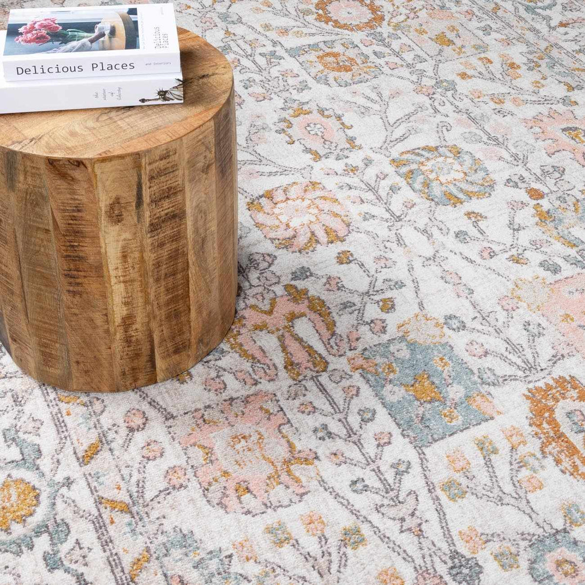 Herstmonceux Traditional Area Rug – Charcoal & Mustard Multi-Color Woven Rug