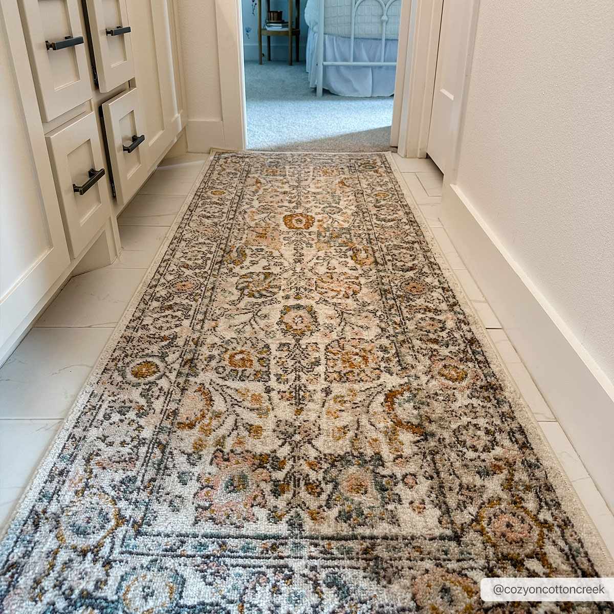 Herstmonceux Traditional Area Rug – Charcoal & Mustard Multi-Color Woven Rug