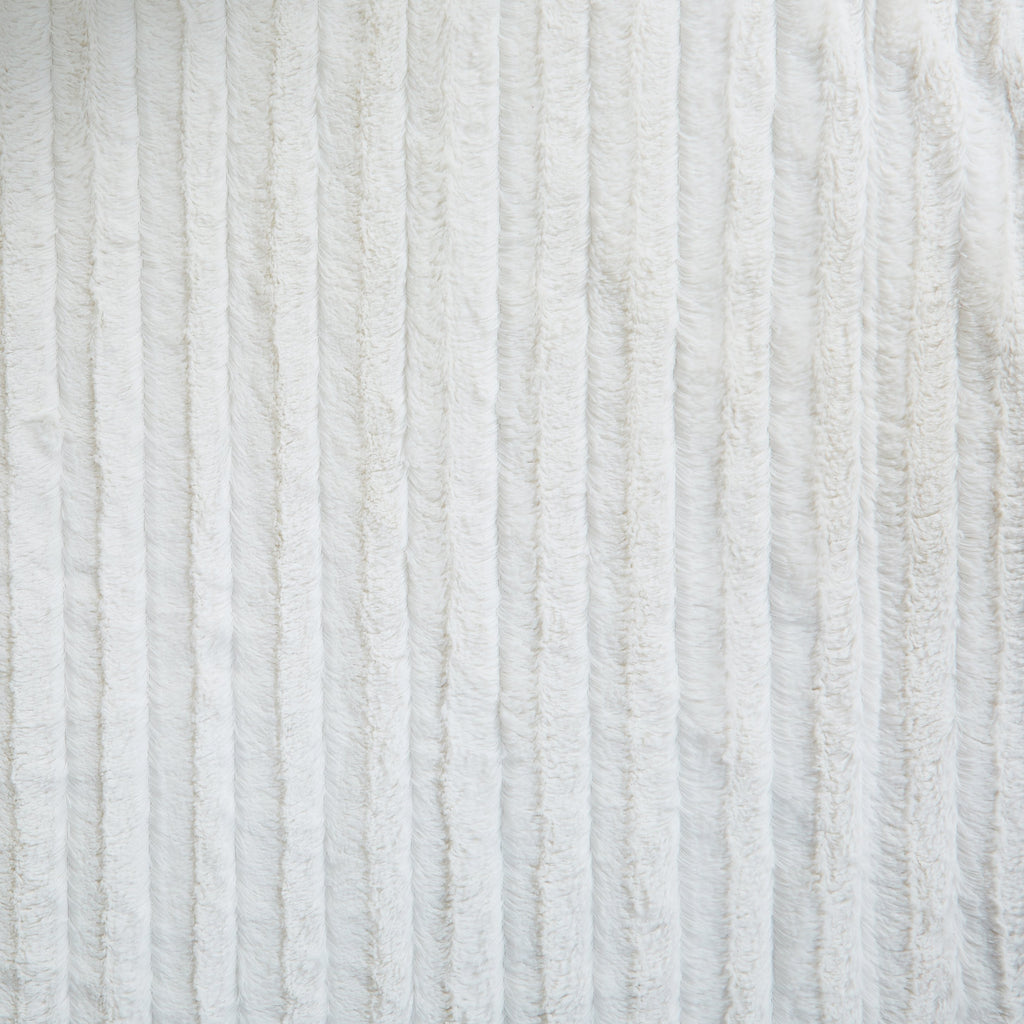 Ivory Faux Fur Sherpa Throw Blanket – Ultra Soft & Cozy